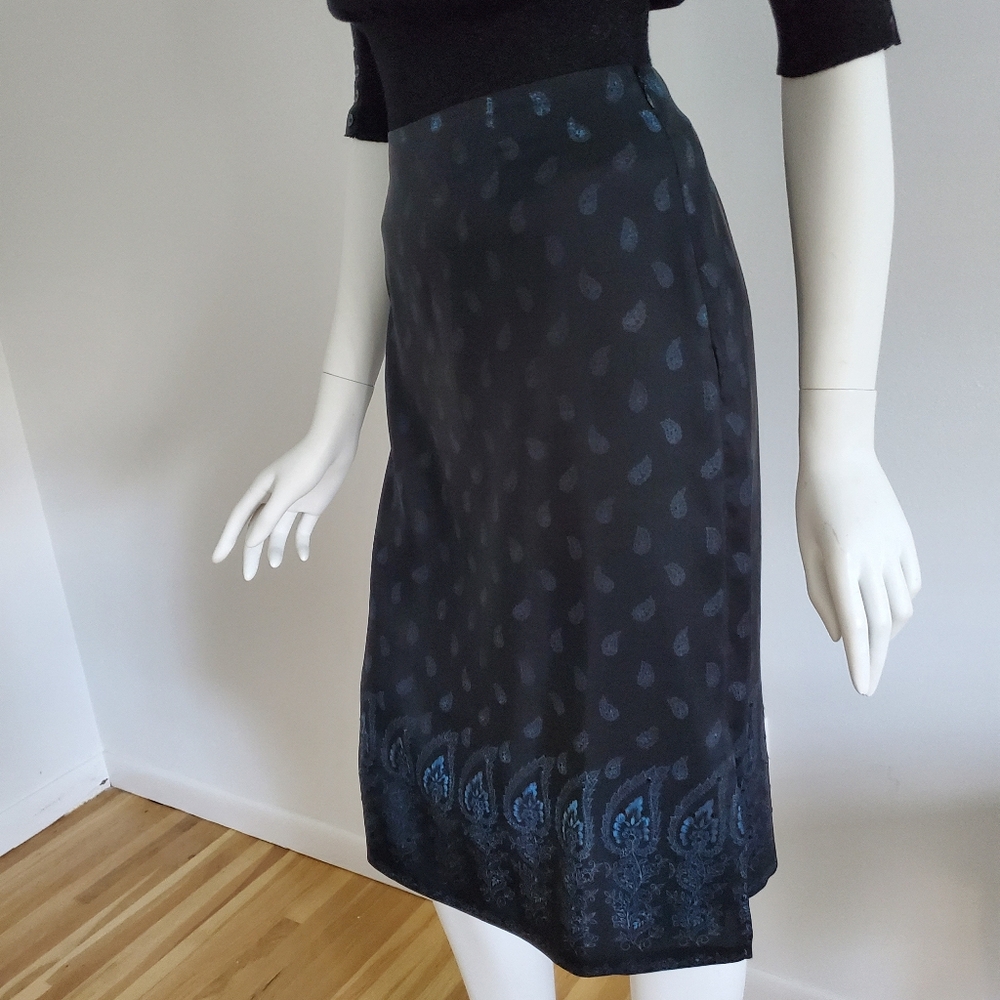 Skirt - Picture 3 of 7
